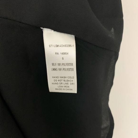 Sadie and Sage Floral Dress With Buttons - Picture 5 of 6